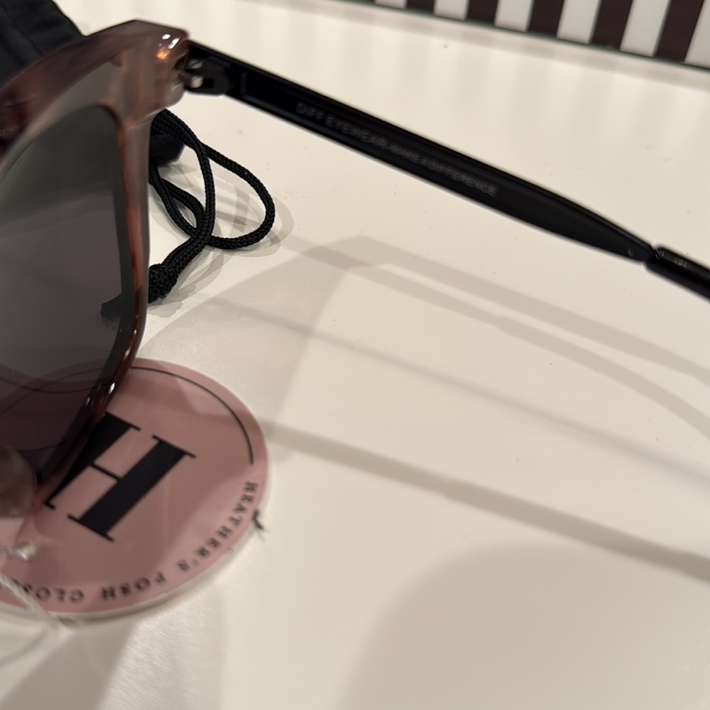 Diff Eyewear Tortoise Shell Sunglasses - image 3